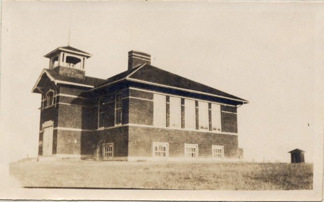 c. 1914. Image courtesy Bess Bower Dunn Museum.