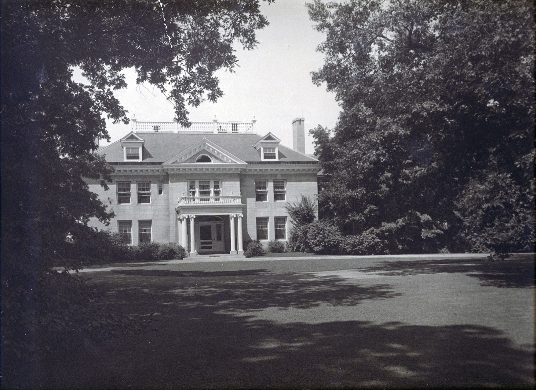 Pembroke Lodge, 500 Green Bay Road, Lake Forest.