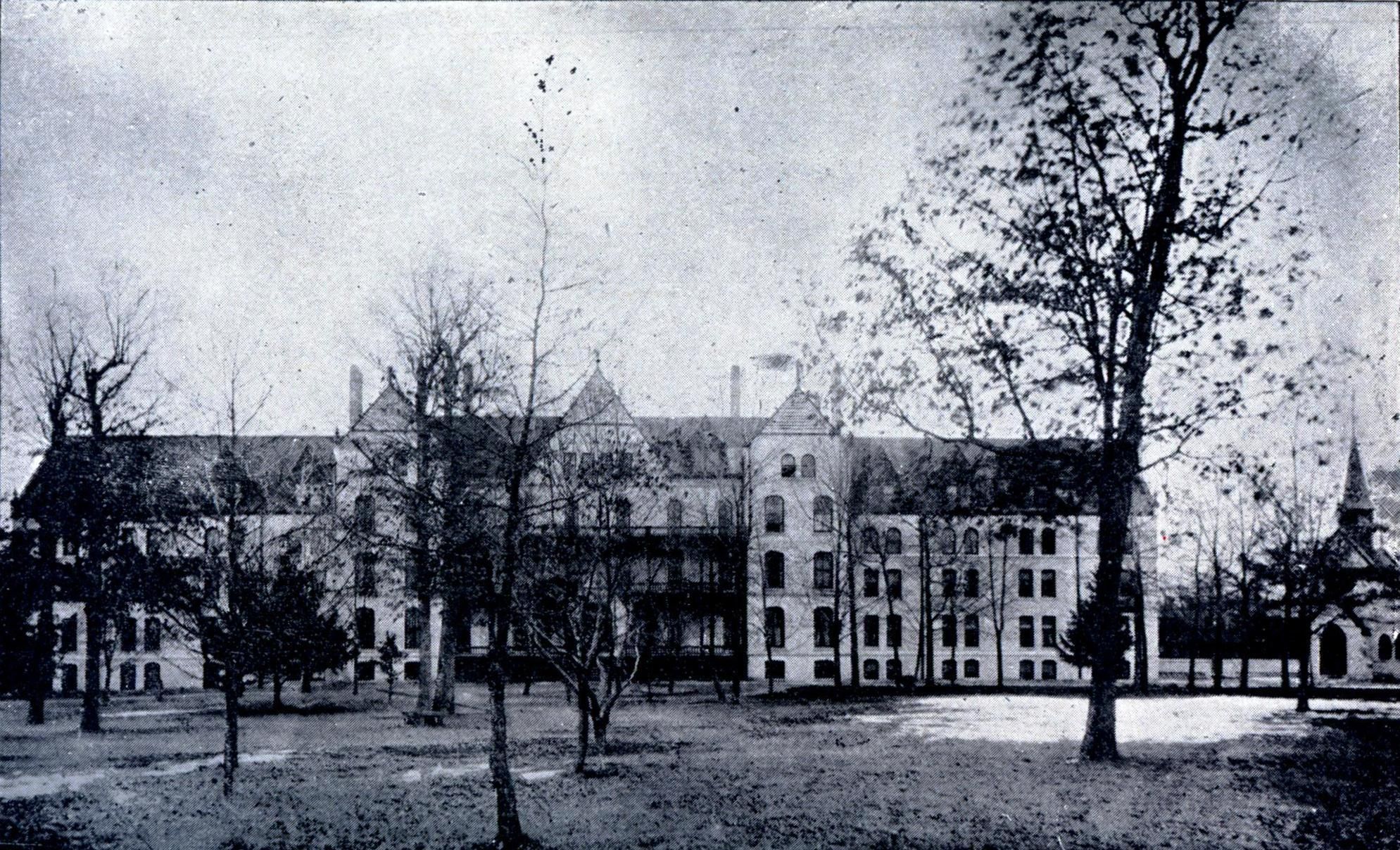 Campus in 1899-90 catalogue, after side wings were added in 1888.