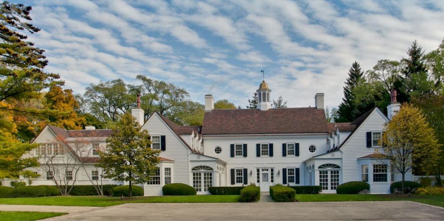 51 North Green Bay Road, built 1925. Pictured 2017. Courtesy of Palo Dobrik Photography.